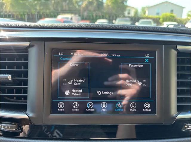 2020 Chrysler Pacifica Touring L