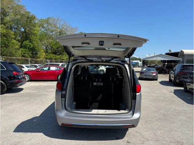 2020 Chrysler Pacifica Touring L