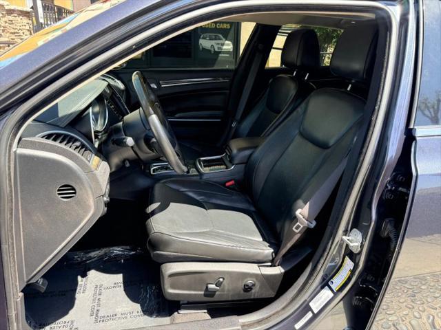 2016 Chrysler 300 300C