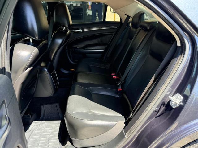 2016 Chrysler 300 300C