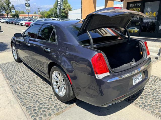2016 Chrysler 300 300C