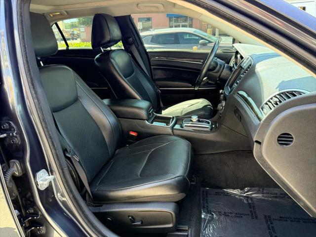 2016 Chrysler 300 300C
