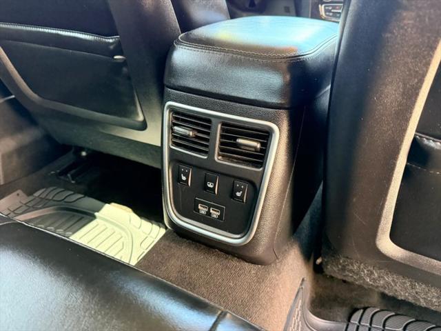 2016 Chrysler 300 300C