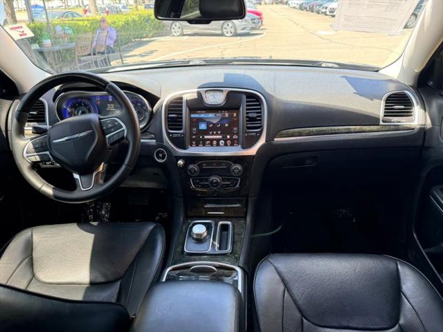 2016 Chrysler 300 300C