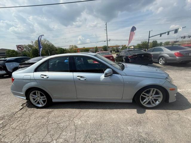 2013 Mercedes-Benz C-CLASS C 300 Luxury 4MATIC