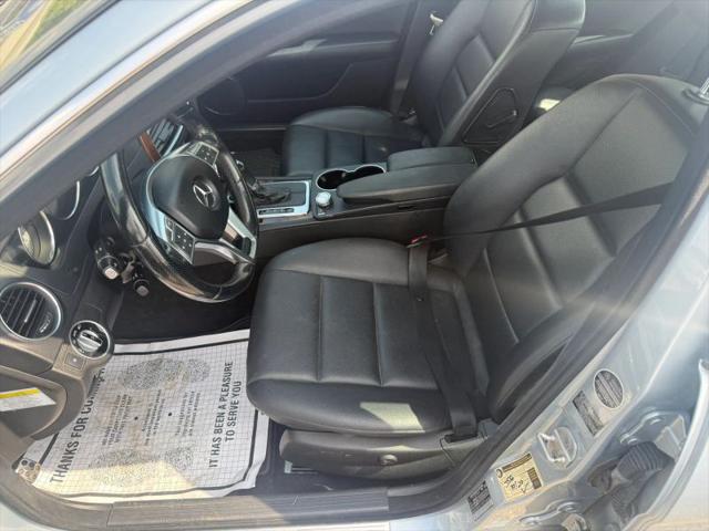 2013 Mercedes-Benz C-CLASS C 300 Luxury 4MATIC