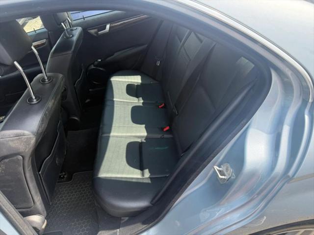 2013 Mercedes-Benz C-CLASS C 300 Luxury 4MATIC