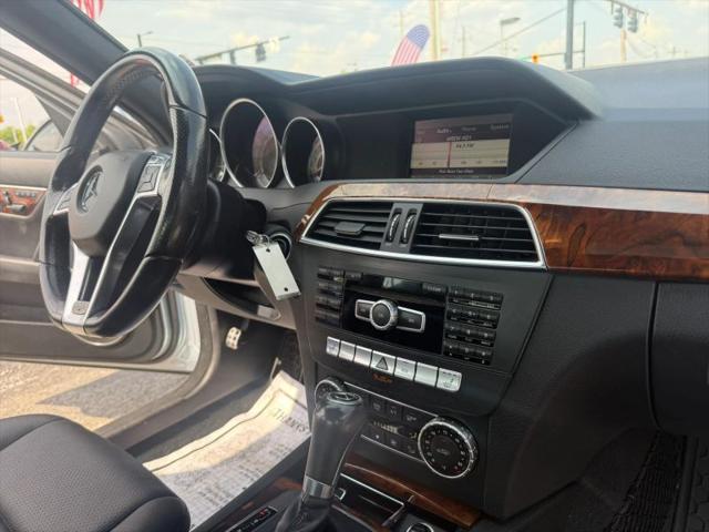 2013 Mercedes-Benz C-CLASS C 300 Luxury 4MATIC