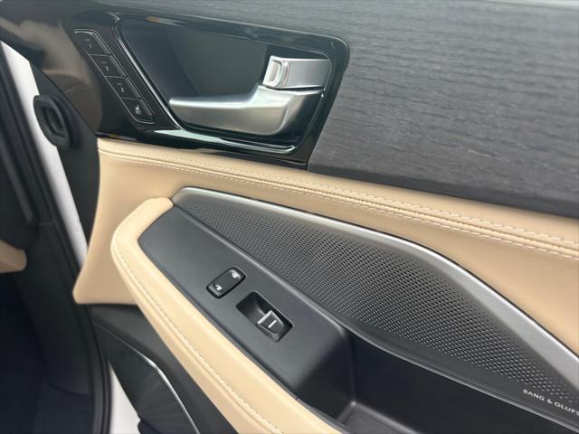 2026 Acura MDX Advance Package