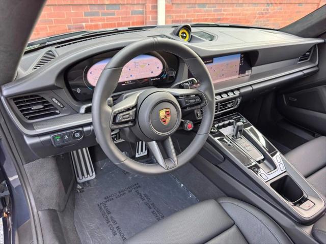 2025 Porsche 911 Carrera 4 GTS