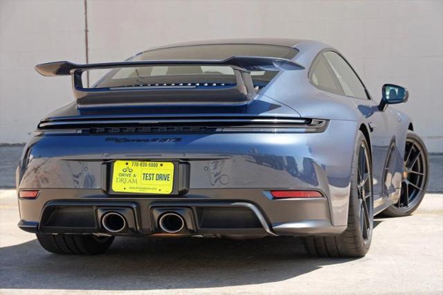 2025 Porsche 911 Carrera 4 GTS