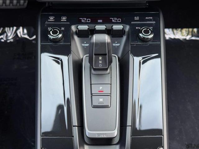 2025 Porsche 911 Carrera 4 GTS