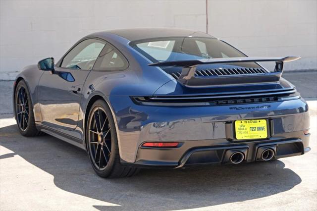 2025 Porsche 911 Carrera 4 GTS