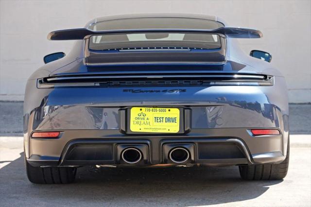 2025 Porsche 911 Carrera 4 GTS