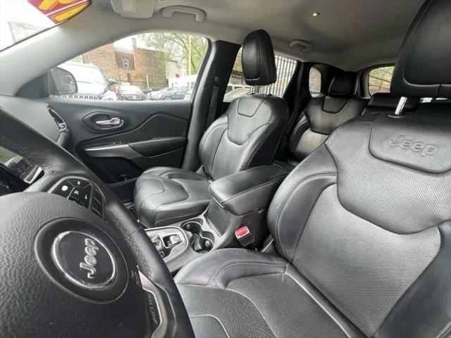 2019 Jeep Cherokee Limited FWD