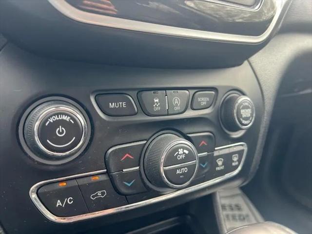 2019 Jeep Cherokee Limited FWD