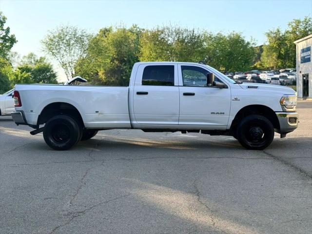 2022 Ram 3500 Tradesman Crew Cab 4x4 8' Box