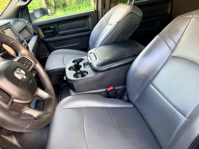 2022 Ram 3500 Tradesman Crew Cab 4x4 8' Box
