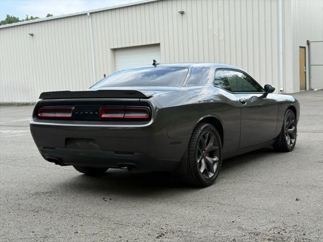 2018 Dodge Challenger SXT Plus