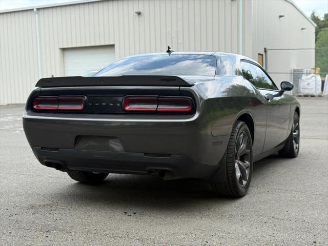 2018 Dodge Challenger SXT Plus