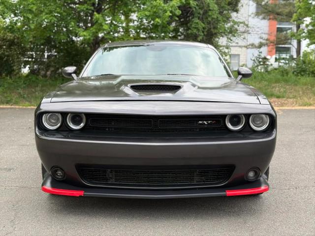 2018 Dodge Challenger SXT Plus