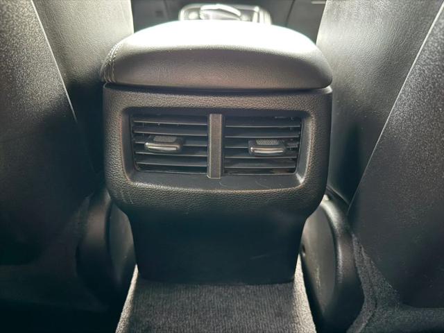 2018 Dodge Challenger SXT Plus