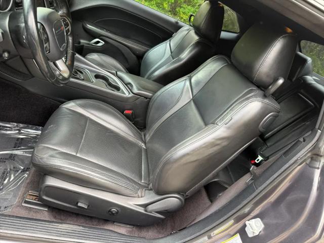 2018 Dodge Challenger SXT Plus