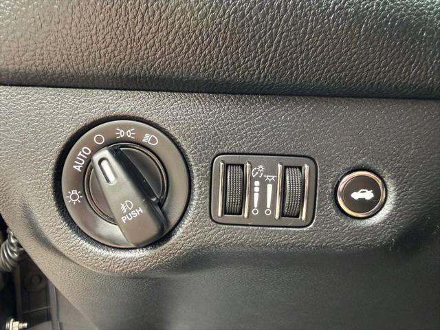 2018 Dodge Challenger SXT Plus