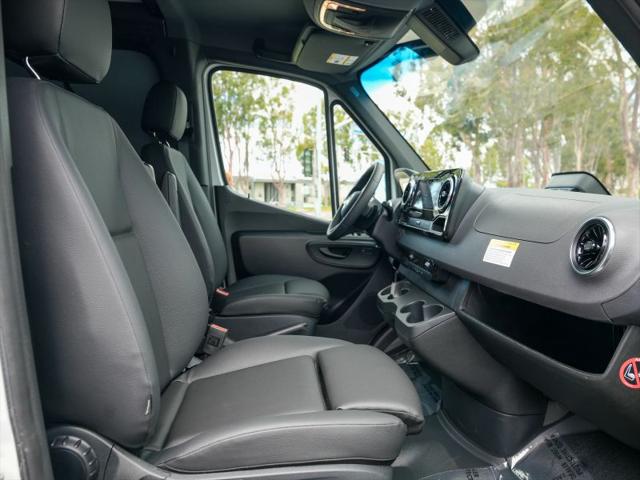 2025 Mercedes-Benz Sprinter 2500 Standard Roof 4-Cyl Diesel HO