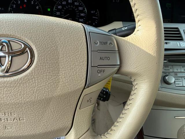 2009 Toyota Avalon XLS
