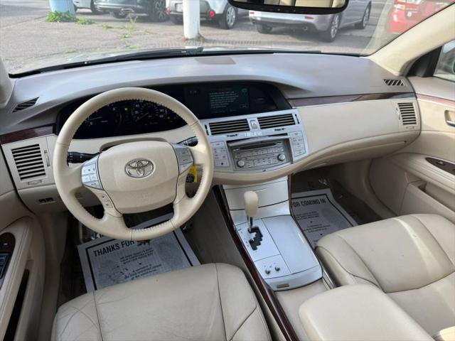 2009 Toyota Avalon XLS