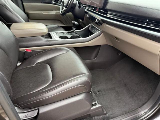 2025 Kia Carnival MPV LXS