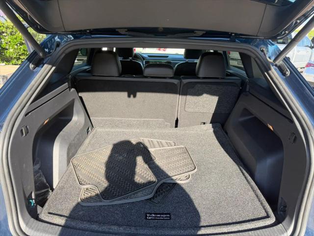 2020 Volkswagen Atlas Cross Sport 2.0T SE w/Technology