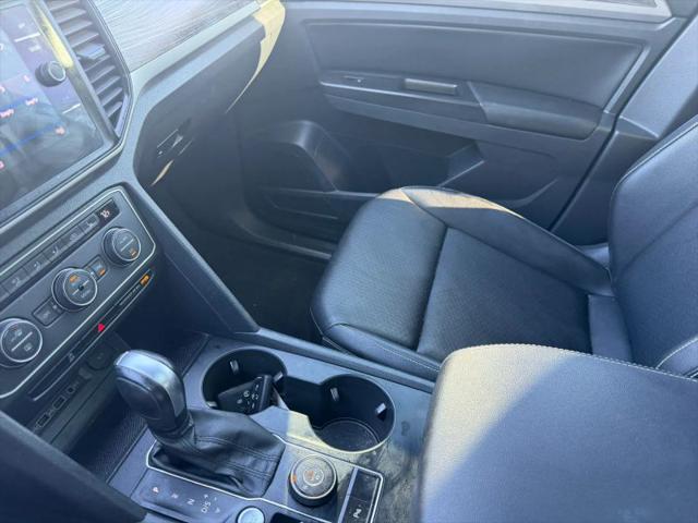 2020 Volkswagen Atlas Cross Sport 2.0T SE w/Technology