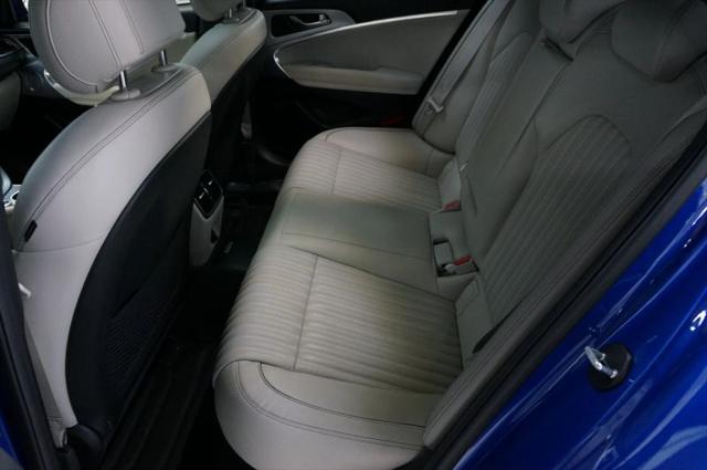 2022 Genesis G70 2.0T AWD