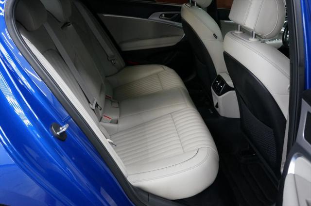 2022 Genesis G70 2.0T AWD