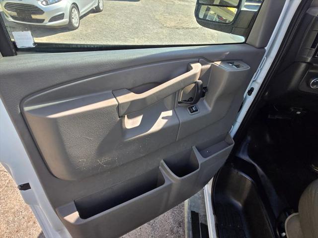 2017 GMC Savana 2500 Work Van
