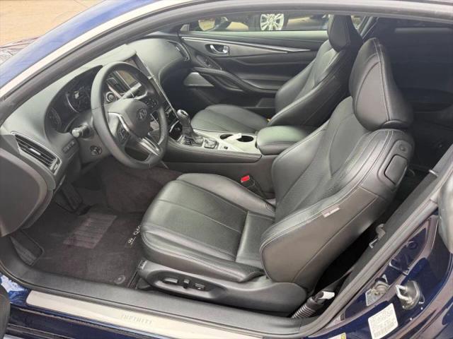 2021 INFINITI Q60 LUXE