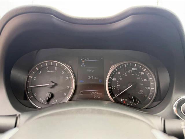 2021 INFINITI Q60 LUXE