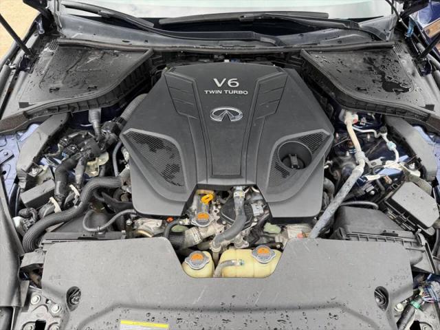 2021 INFINITI Q60 LUXE