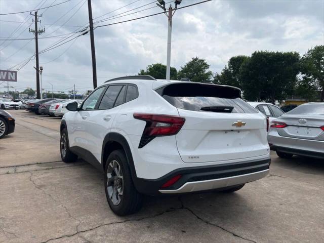 2025 Chevrolet Trax FWD LT