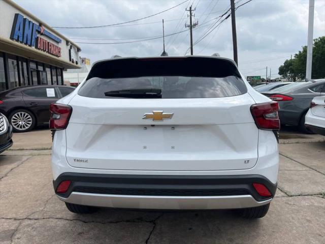 2025 Chevrolet Trax FWD LT