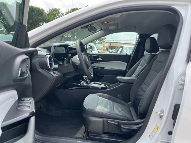 2025 Chevrolet Trax FWD LT