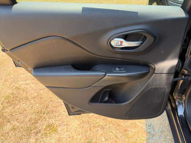 2016 Jeep Cherokee 75th Anniversary