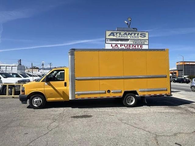 2022 GMC Savana Cutaway Work Van