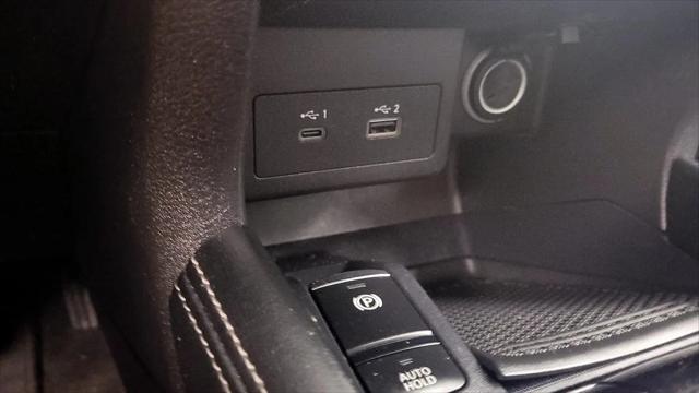 2023 Nissan Kicks SR Xtronic CVT
