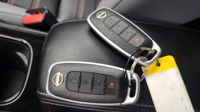 2023 Nissan Kicks SR Xtronic CVT