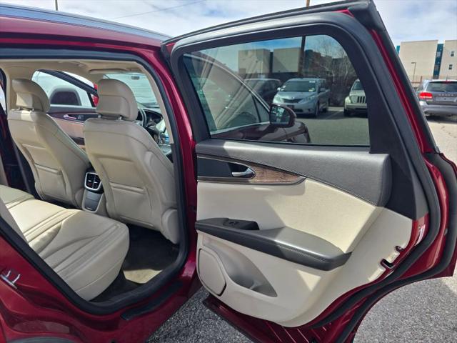 2016 Lincoln MKX Select