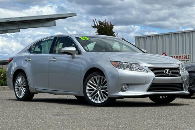 2013 Lexus ES 350 4dr Sdn