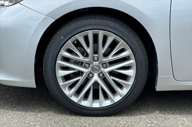 2013 Lexus ES 350 4dr Sdn